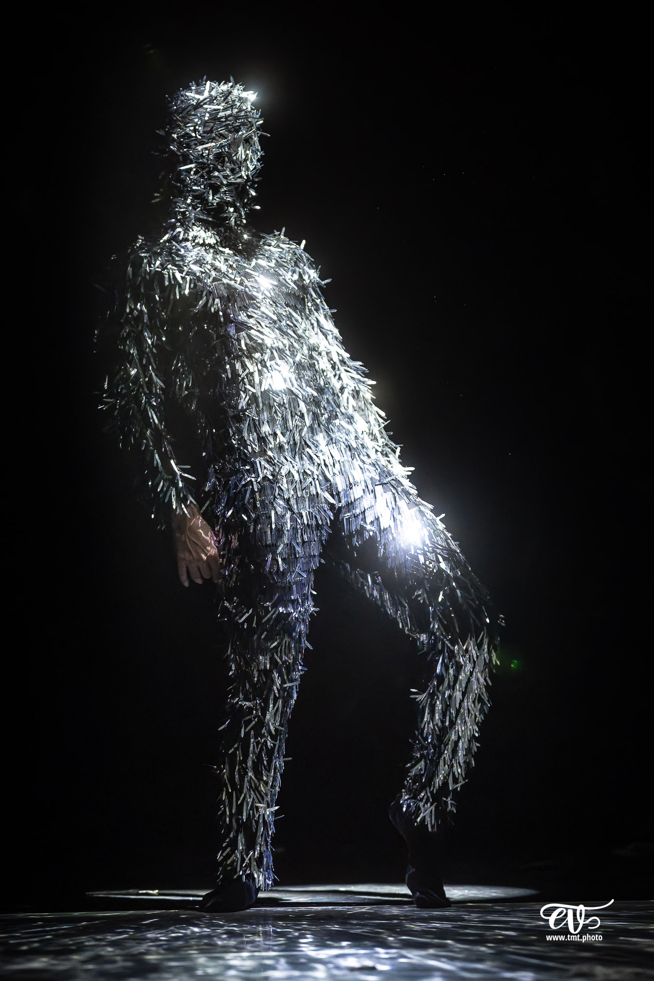 A4 (COMME LA FEUILLE) CIE CHICOS MAMBO